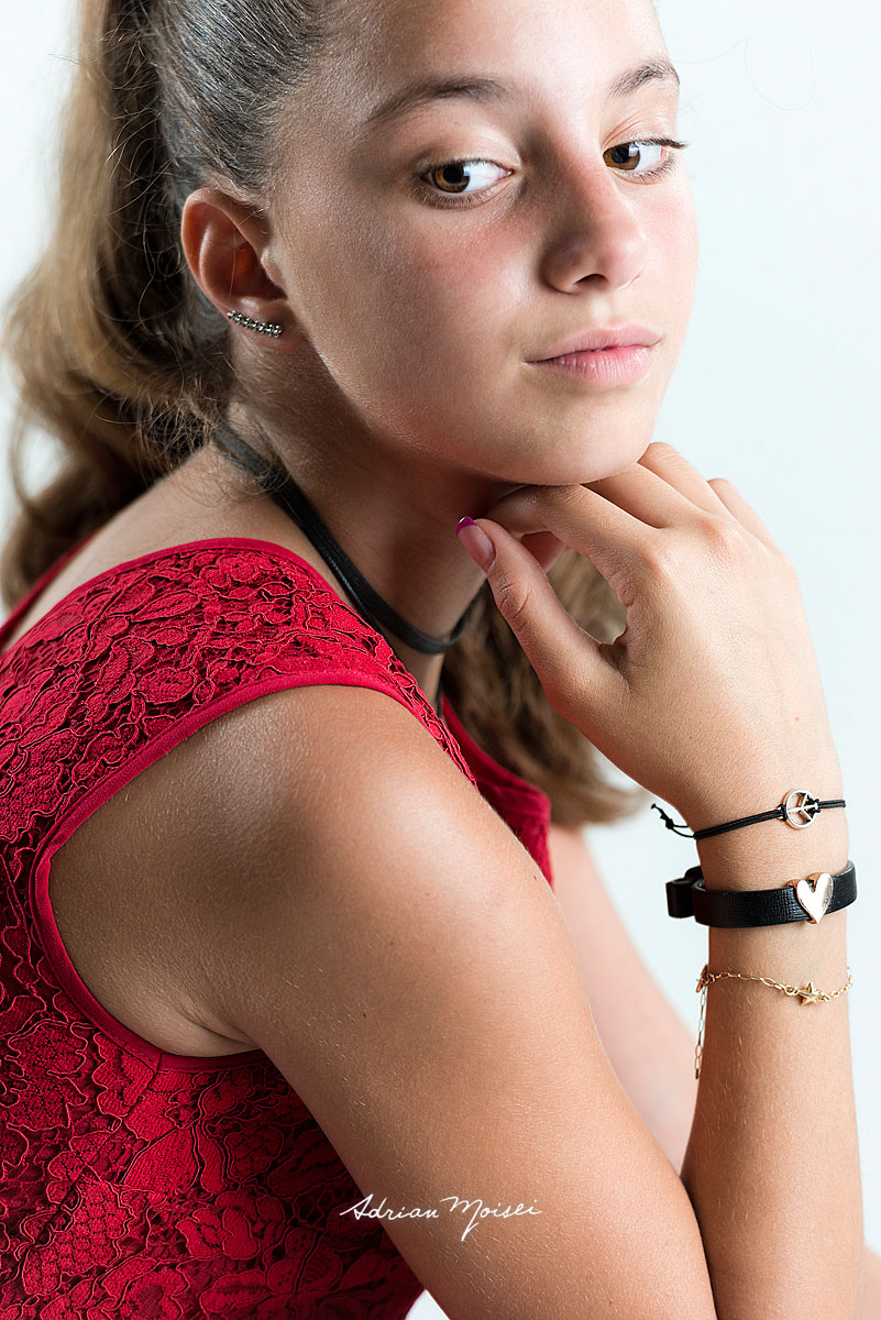 Portret de adolescenta