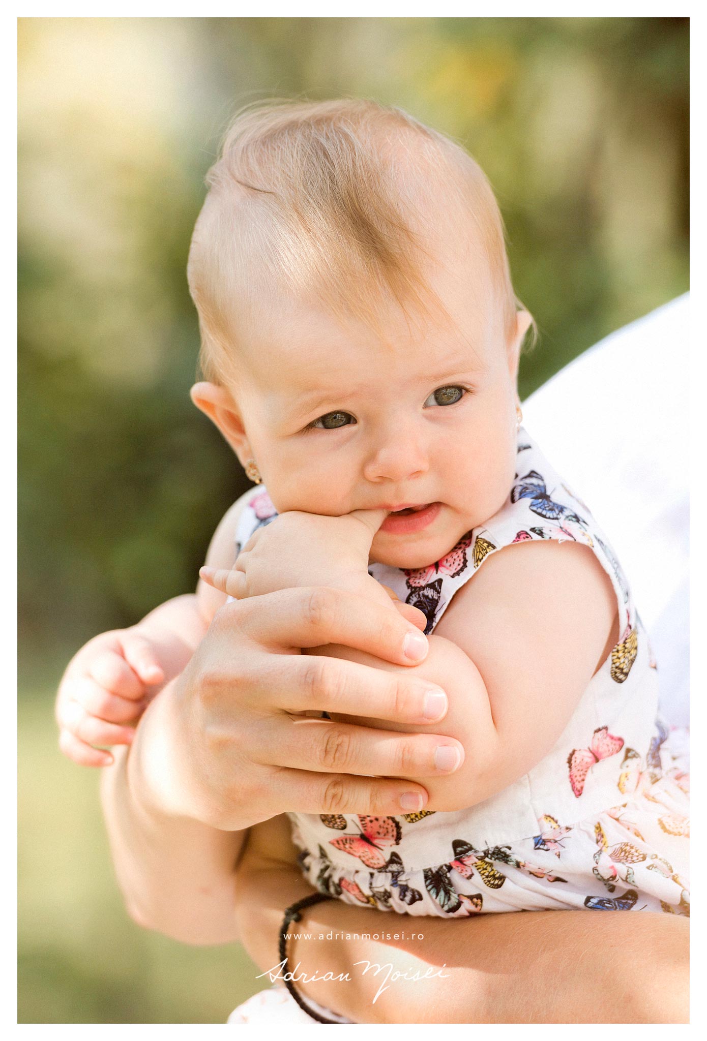 Fotografie de bebelusi copii si familie in Iasi, Adrian Moisei fotograf