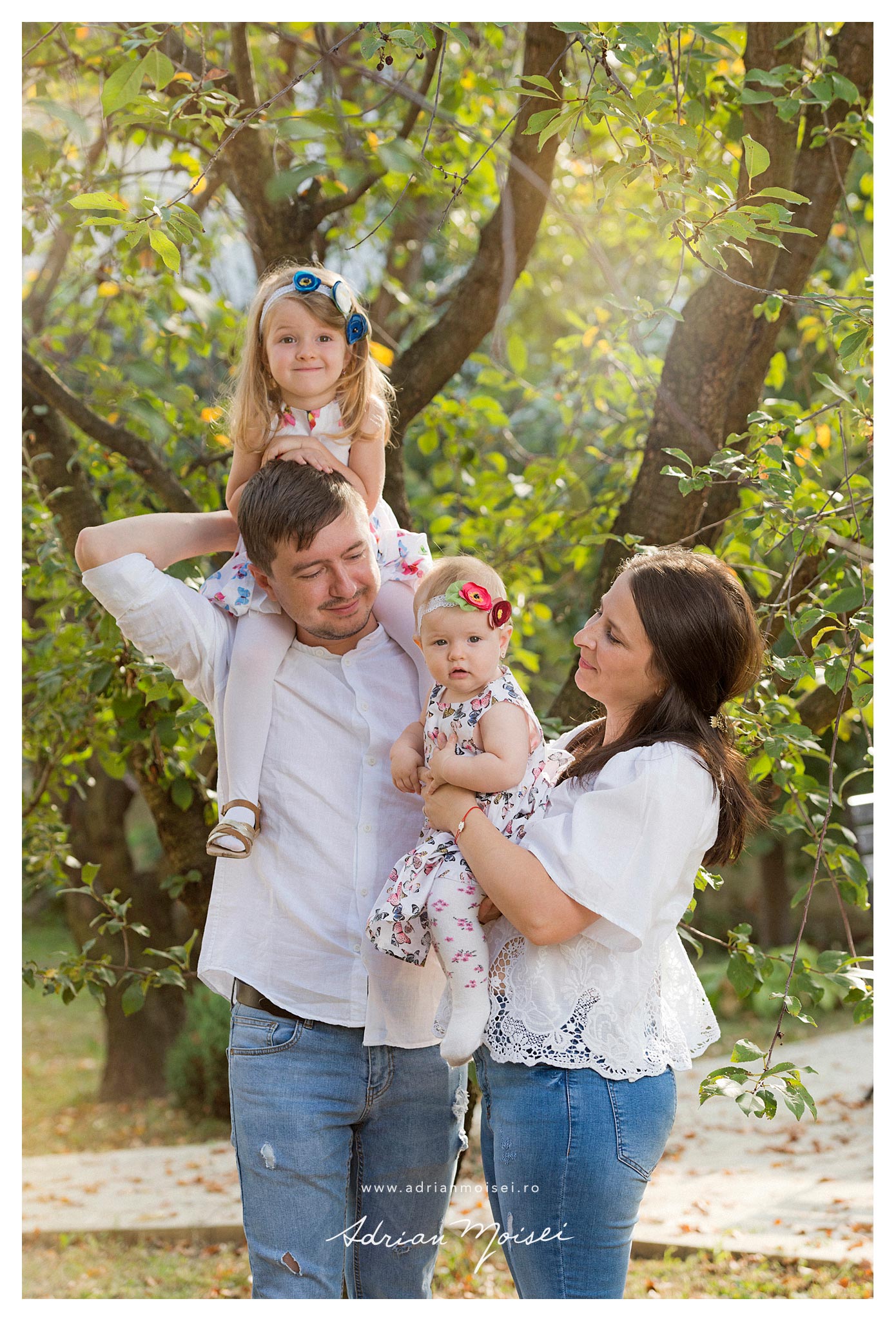Fotografie de bebelusi copii si familie in Iasi, Adrian Moisei fotograf