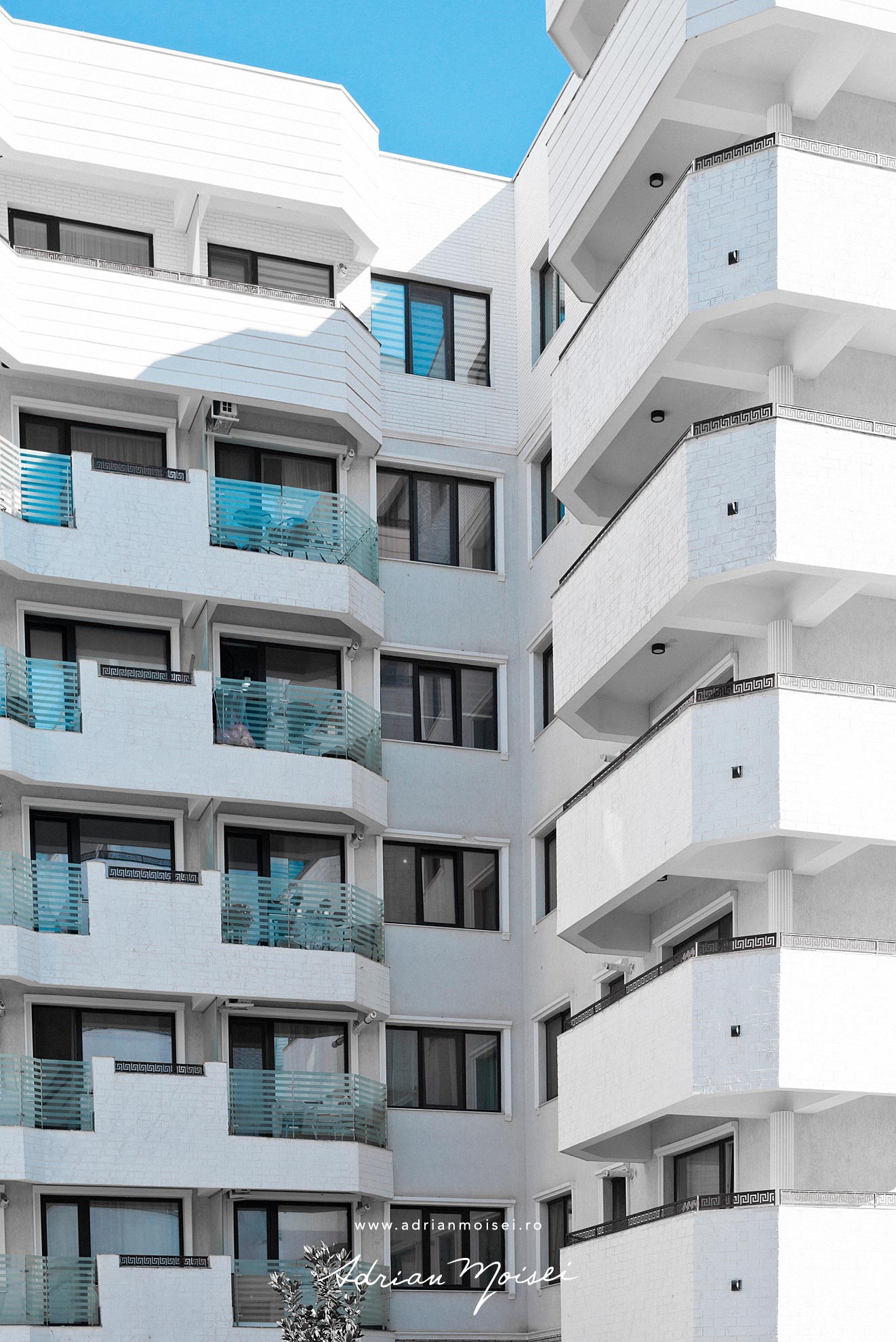Royal Town Copou Iasi - cu tamplarie Schuco Izosmart. Fotograf arhitectura Iasi Adrian Moisei