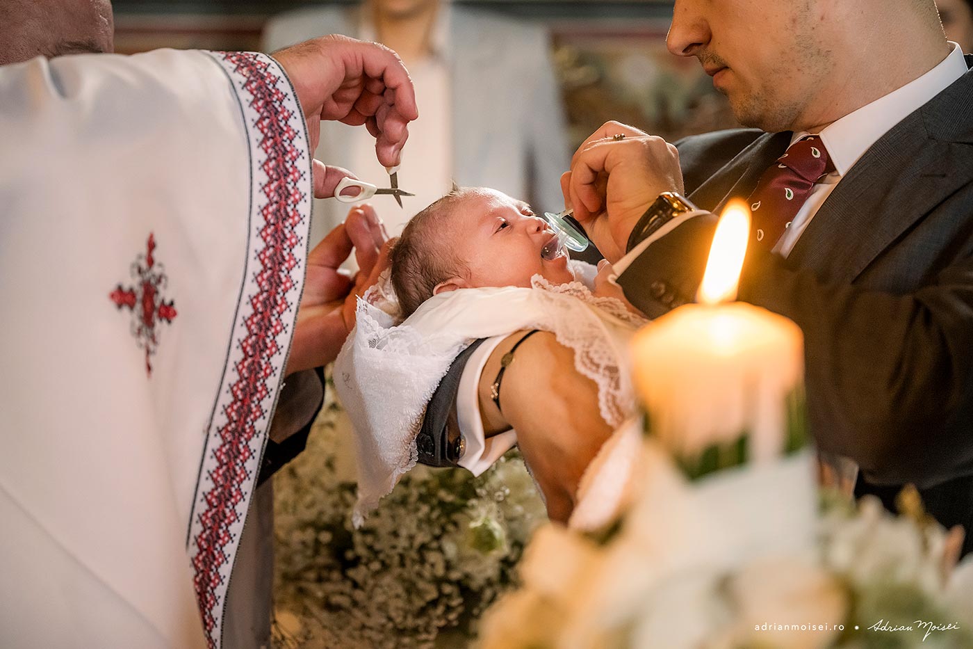 Un botez plin de bucurie la Biserica Ortodoxă  Sf. Mc. Varvara si o petrecere memorabila la cabana Aki