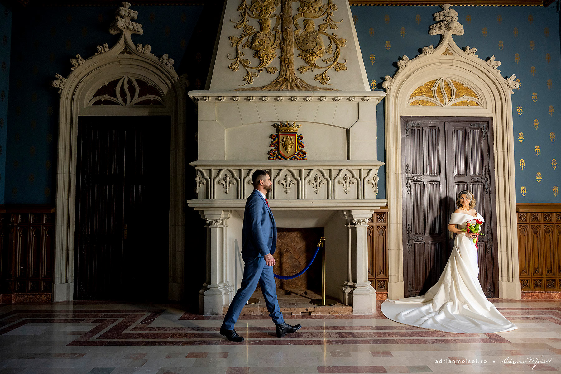 O poză de nuntă memorabilă, realizată în Sala Voievozilor din Iași - Adrian Moisei, fotograf Iasi /></p>
<p><img src=