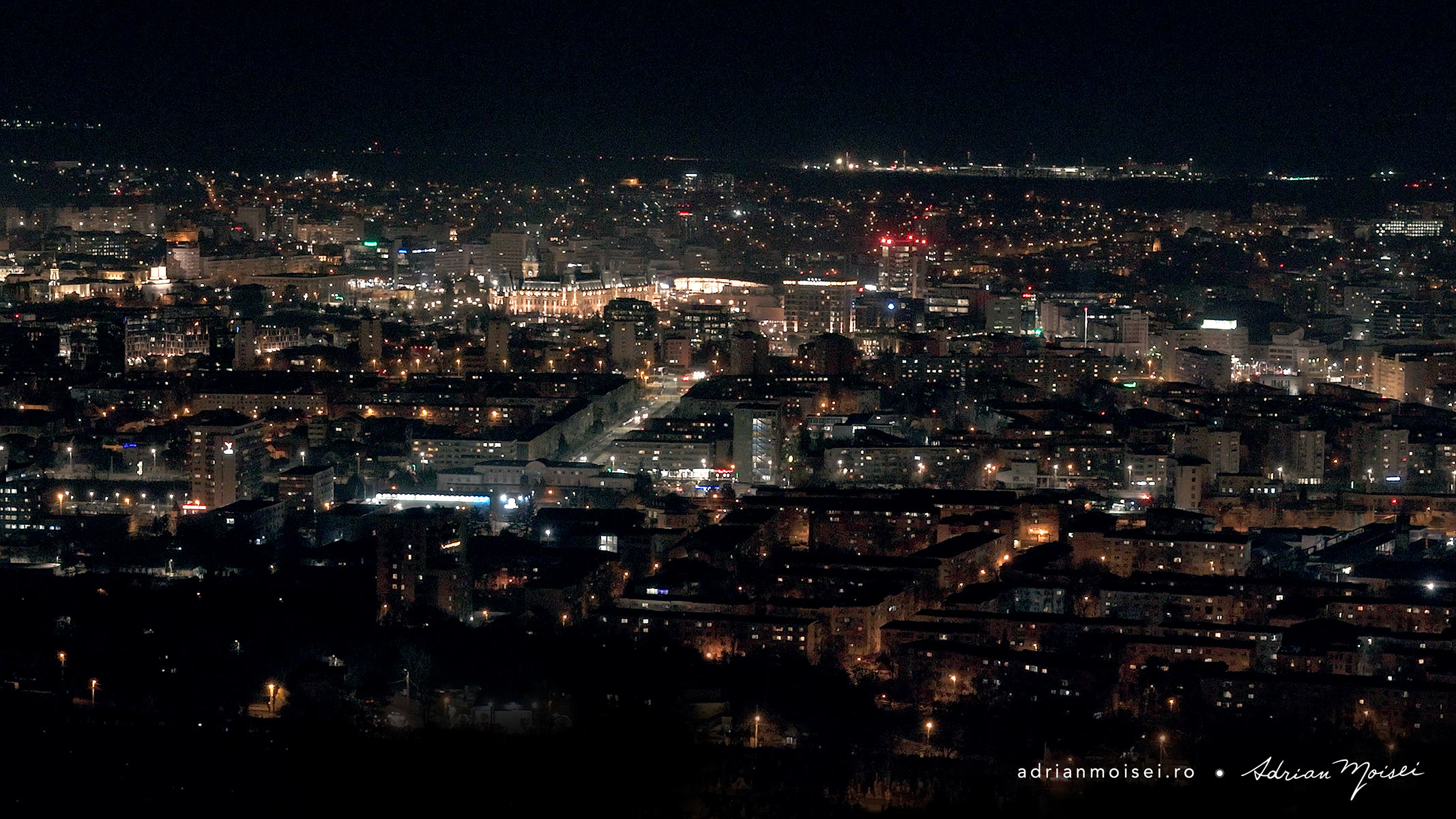 Palatul Culturii - fotografie din drona - fotografii aeriene - fotografie noaptea