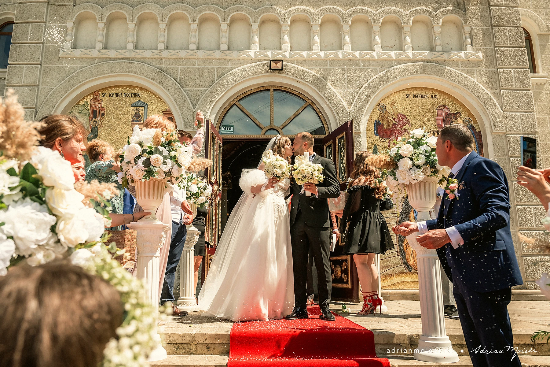 adrian moisei fotograf iasi cununie religioasa biserica sf nectarie cuplu casatorie