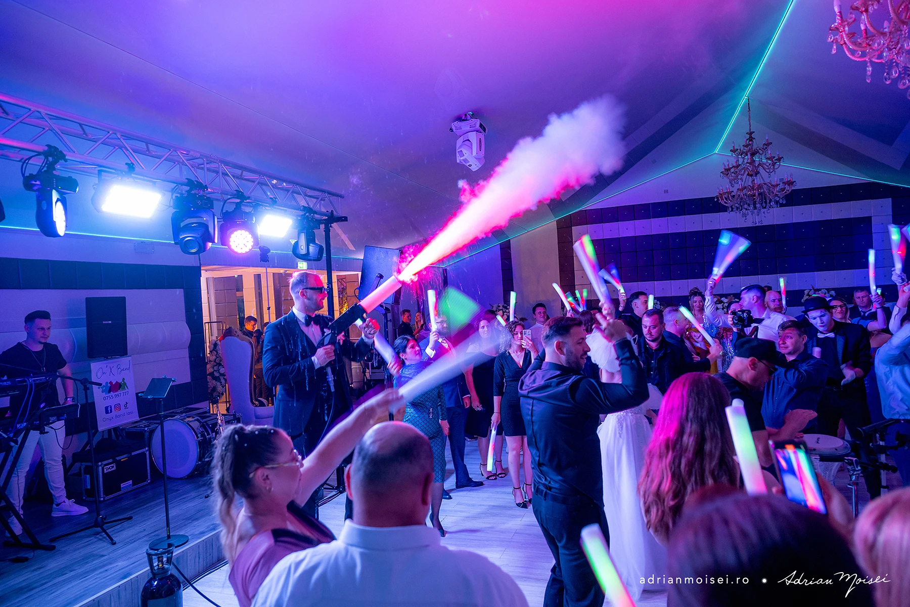 dansul mirilor petrecere cuplu casatorie ziua nunta sedinta foto portrete adrian moisei iasi